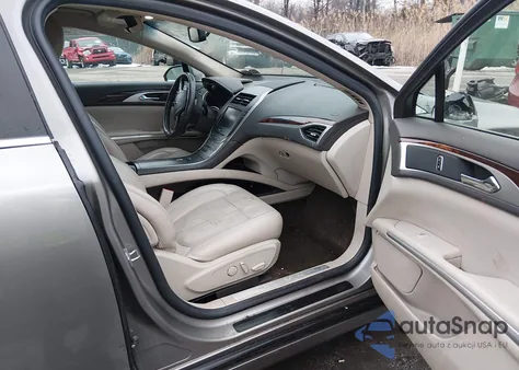 2016 Lincoln Mkz z USA, uszkodzony, nr VIN 3LN6L2G95GR615537